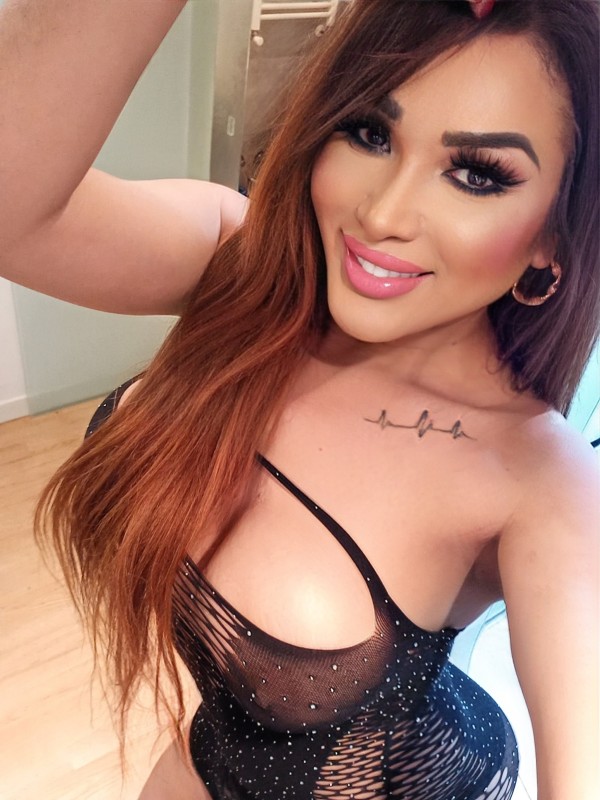 Mas perra q humana diosa de fiesta