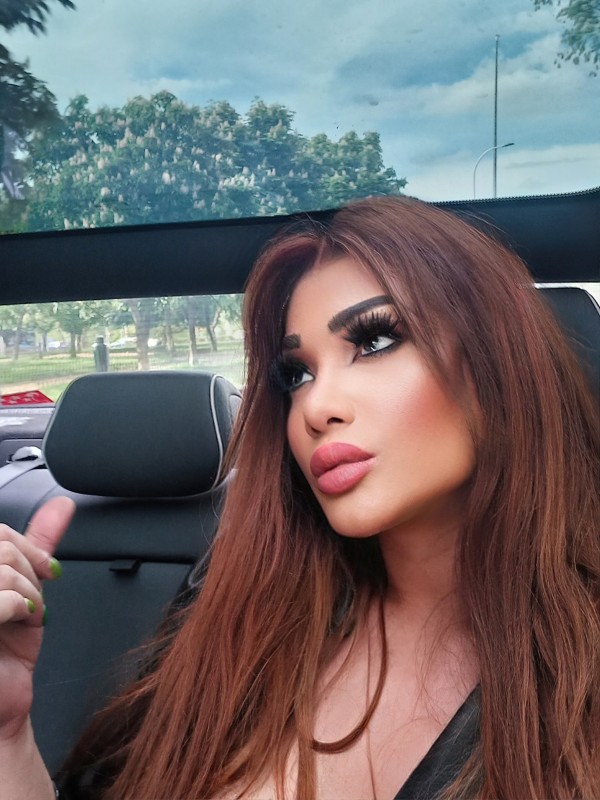 Mas perra q humana diosa de fiesta