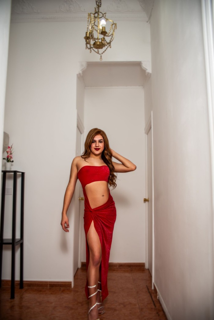 BELLEZA DE ALTA CLASE FEMENINA AMANTE PERFECTA