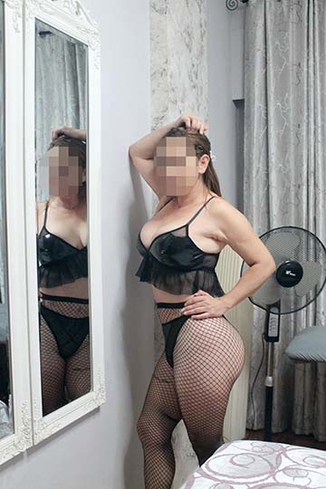 EXPLOSIVA MUÑEQUITA TRAGONA INSACIABLE SUPER VICIOSA