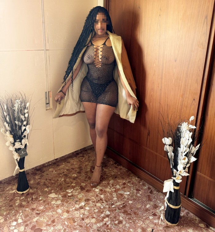 MORENA RICA Y SENSUAL…