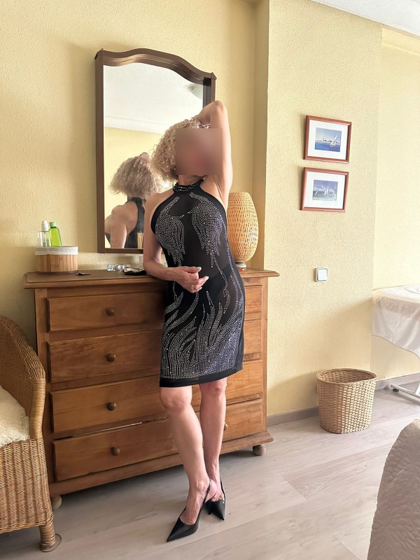 EVA ABUELITA DE 68 AÑOS FIESTERA CACHONDA TETONA ADICTA