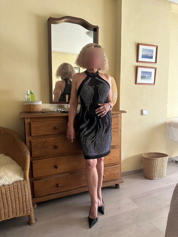 EVA ABUELITA DE 68 AÑOS FIESTERA CACHONDA TETONA ADICTA