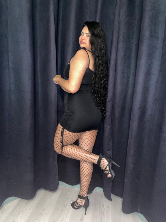 PICARONA Y APASIONADA CHICA LATINA