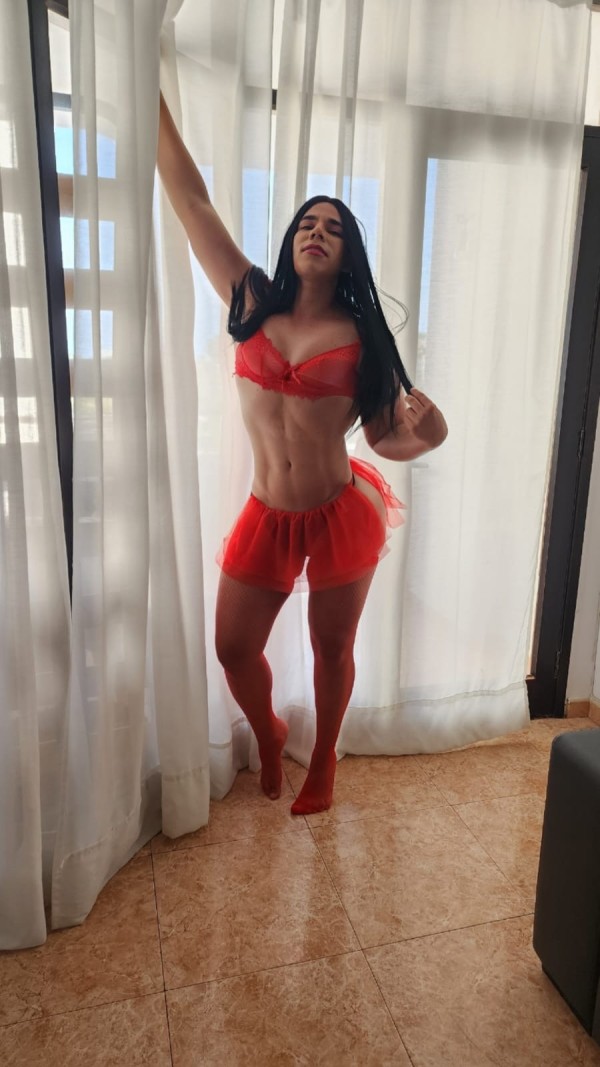 NOVEDAD!! IVONE PRIMERA VEZ EN SANTA CRUZ CENTRO, TENGO SITIO DISCRETO