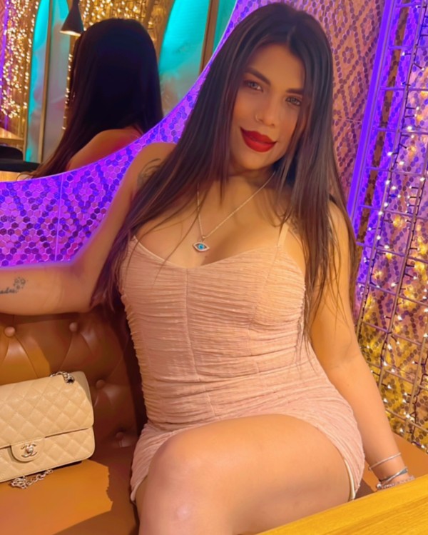 Top onlyfans BOMBA SEXY Valentinaduran Fiestera activa o pasiva