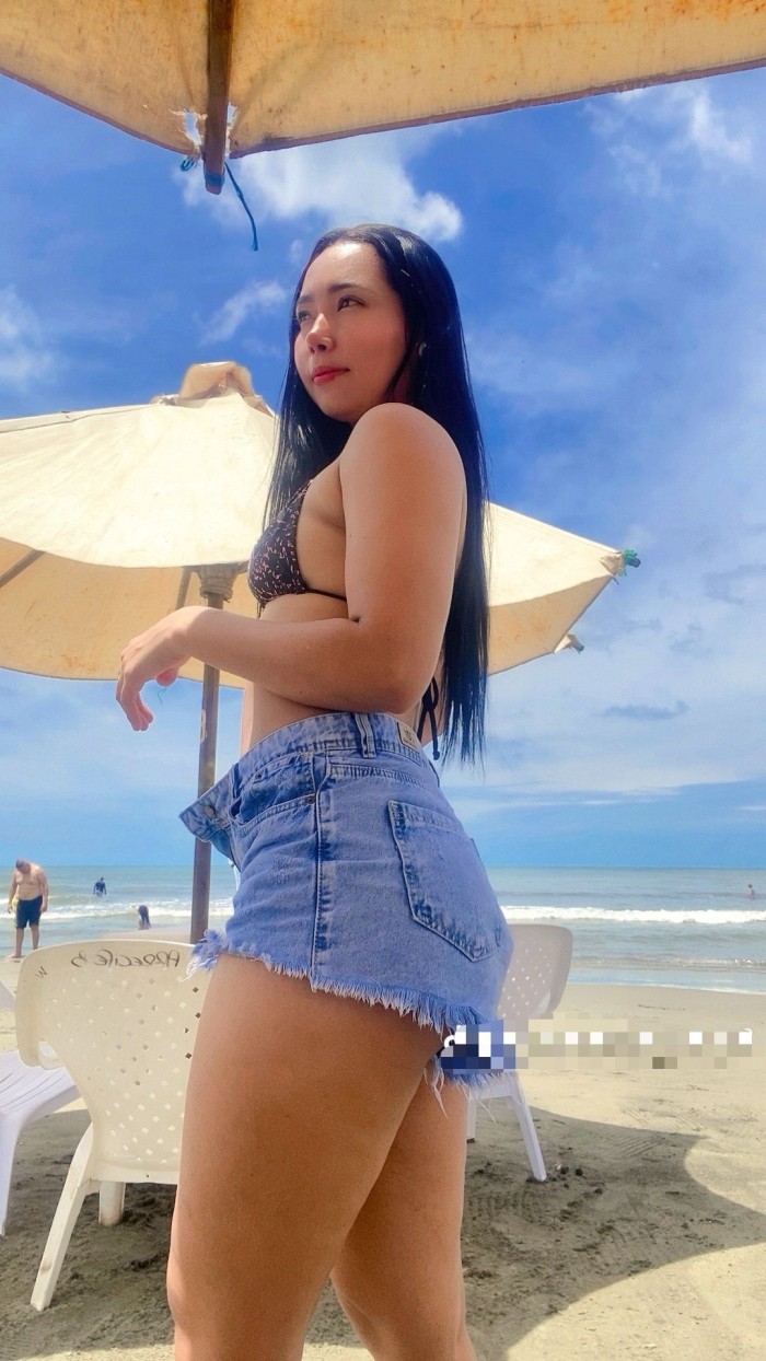 Jovencita con un cuerpo que flipas