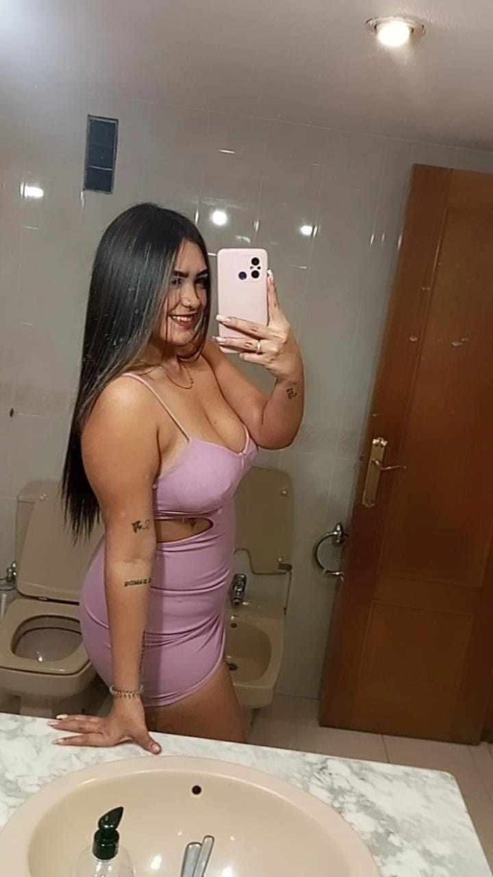 NOVEDAD CHICA PARTICULAR CURVI, POR POCOS DIAS