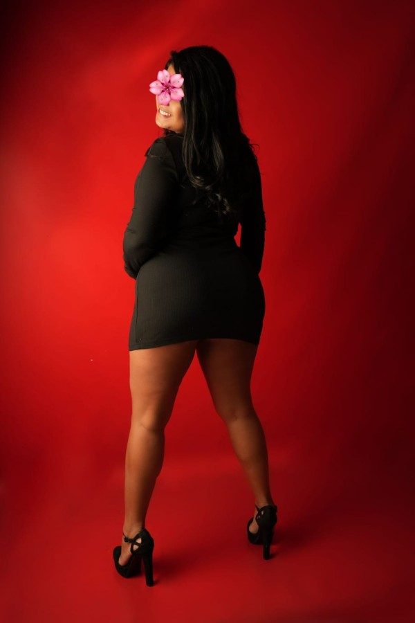 Shantal hermosa  y cariñosa