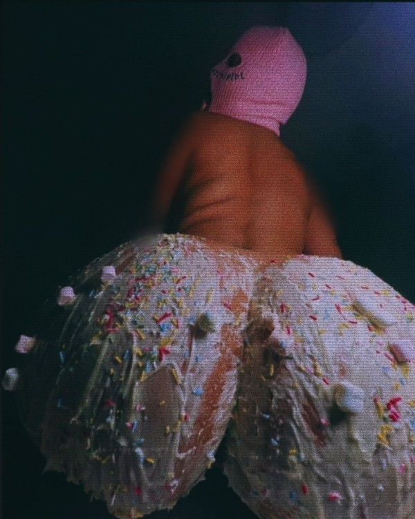 Cachonda y fogosa y fiestera