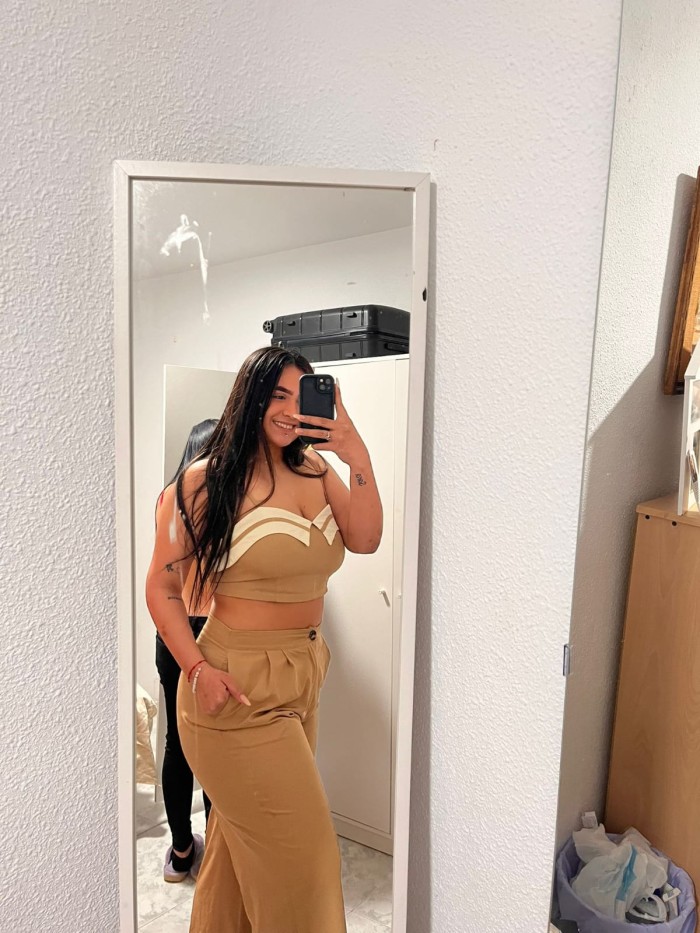 CHICAS Y TRANS NUEVAS DISPONIBLES AHORA, CON SITIO