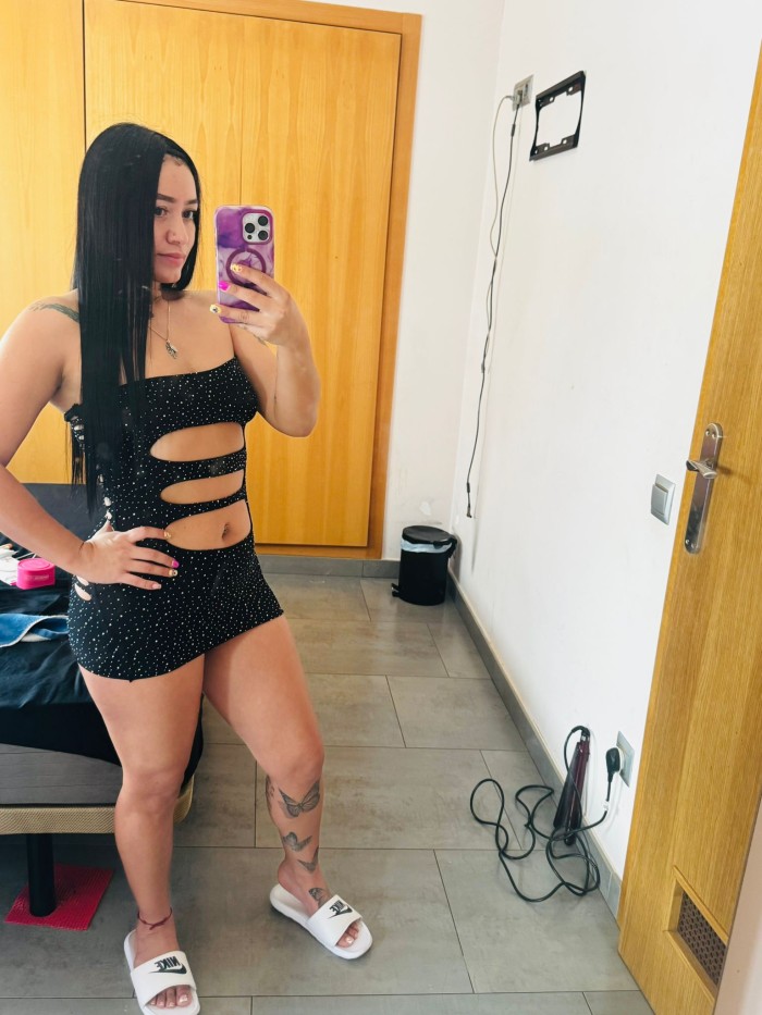 CALIENTE DIVERTIDA GUARRILLA CON GANAS DE SEXO