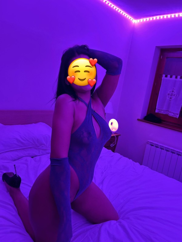 Rubias morenas muy juguetones y complacientes