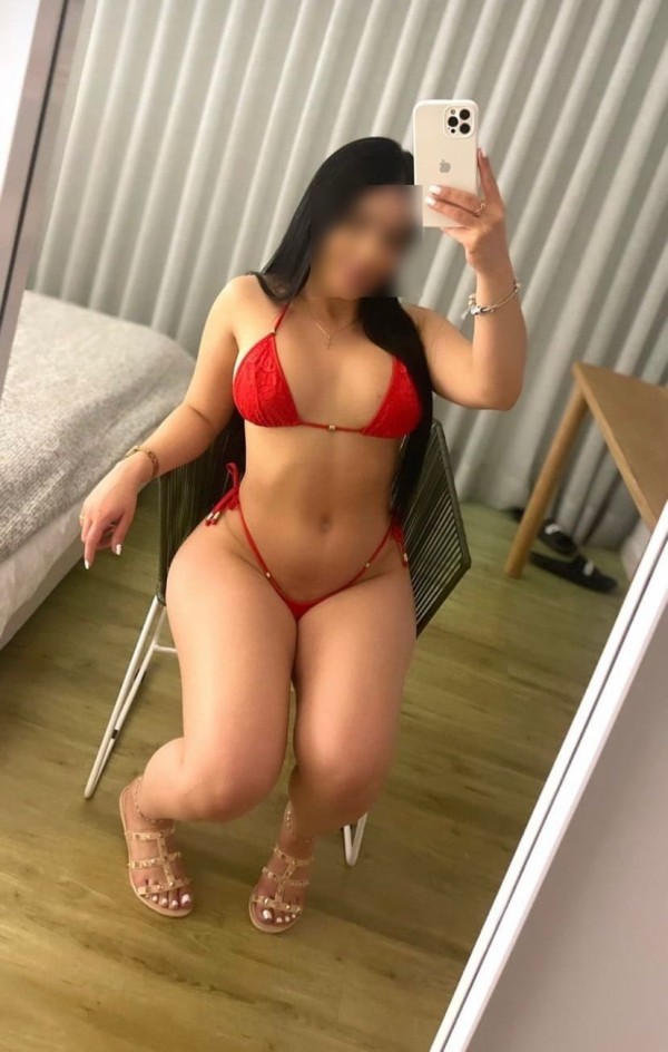 SOY LA CHICA PERFECTA PARA TI, SIN PRISA