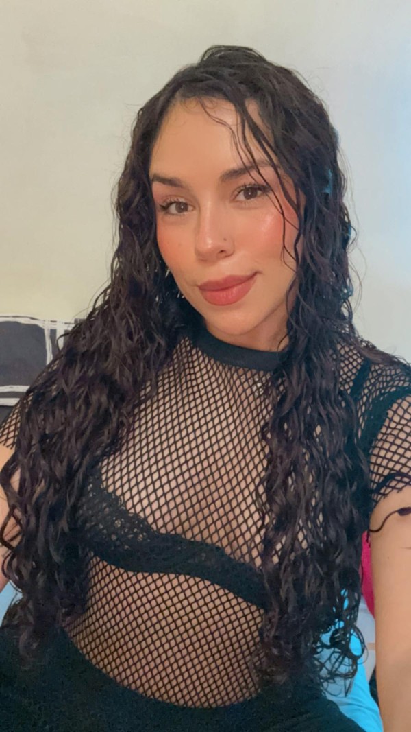 Novedad  latina cariñosa y apasionada.