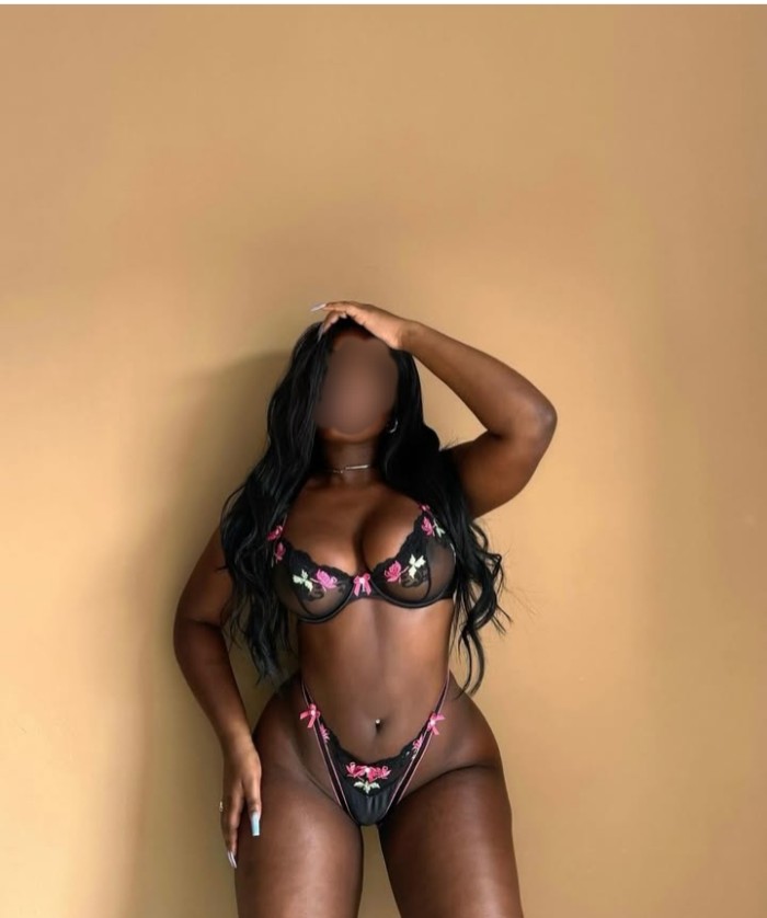 COLOMBIANA NINFOMANA .. ROMPEME EL CHOCHO