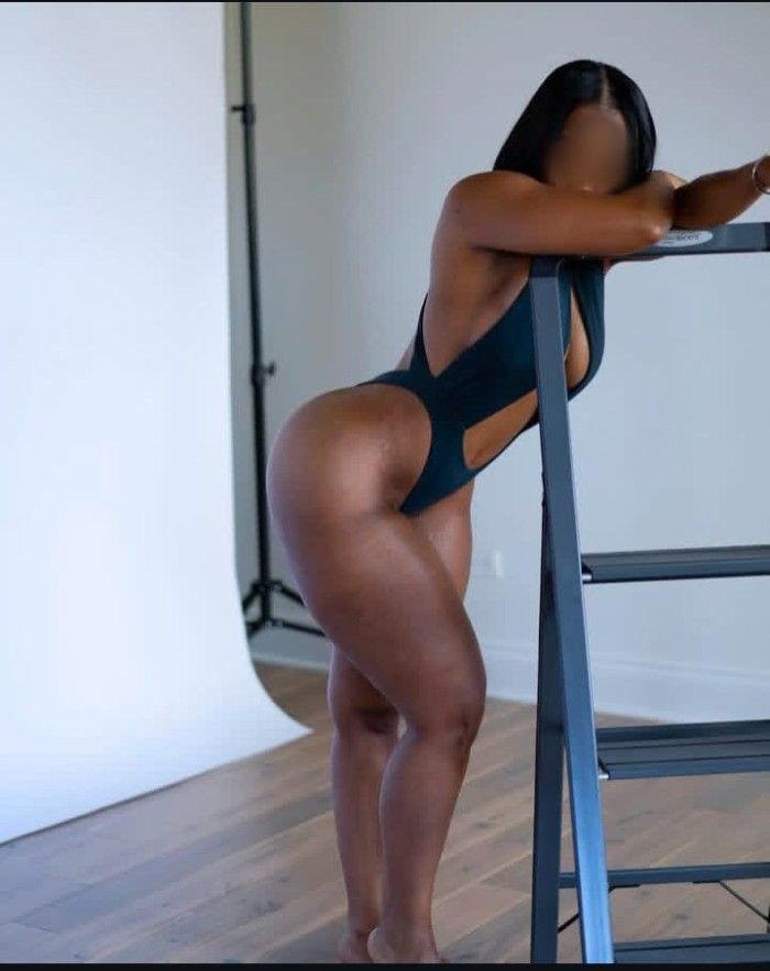 COLOMBIANA NINFOMANA .. ROMPEME EL CHOCHO