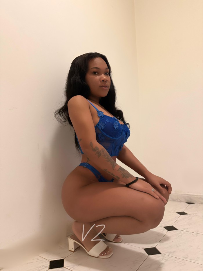 TE APETECE UNA BUENA CHUPADITA