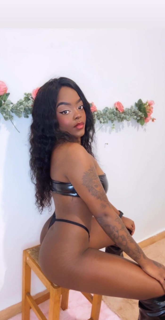 Colombiana 24/7 nueva en Magaluf