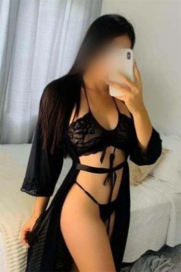 Jovencita delgadita chupona con ganas de