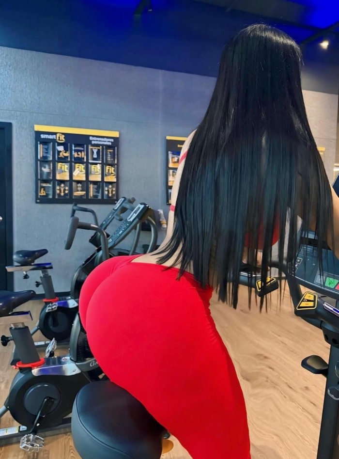 ESTA NOCHE NECESITO UNA BUENA Y DELICIOSA POLLA 🤭