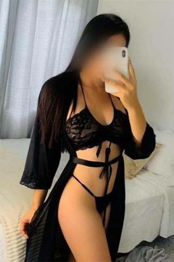 GUAPA DELGADITA CAÑERA TRAGONA MORBOSA TRAGONA