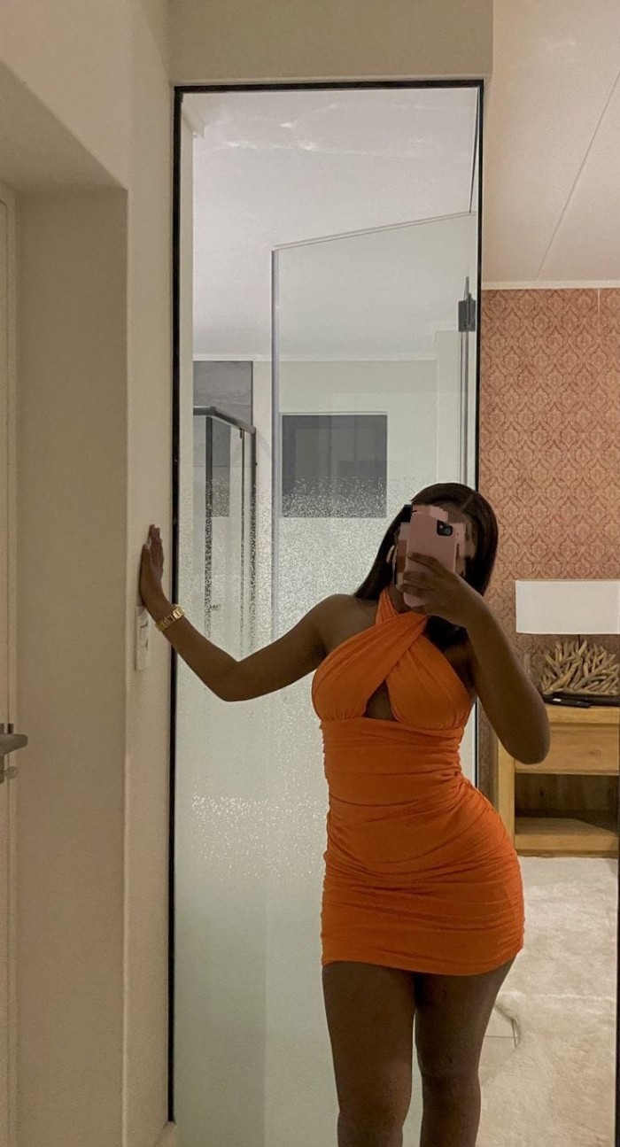 SENSUAL Y ARDIENTE / SALIDAS