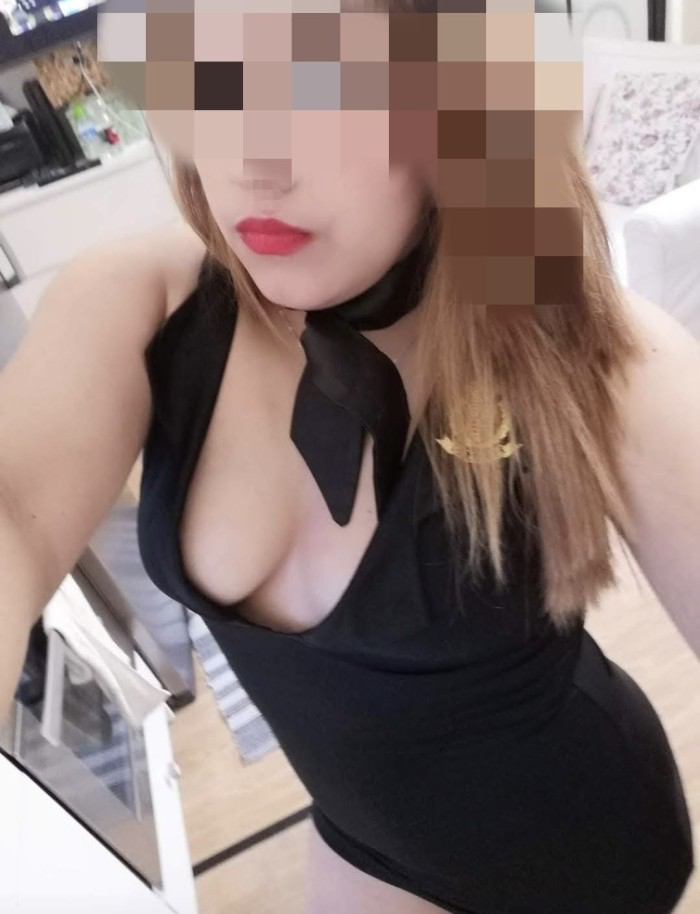 Chica de lujo latina para complacerte en Oviedo