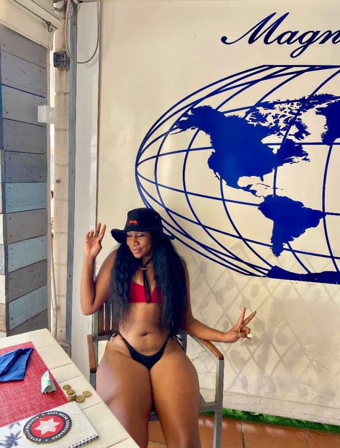 PUTA COLOMBIANA DE GRANDE CULO