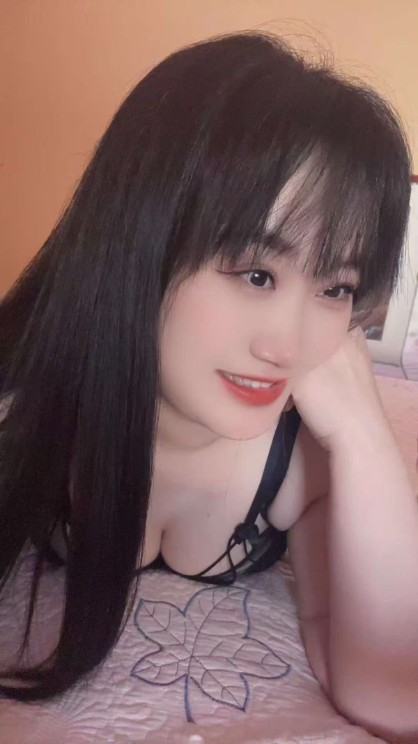 4 chicas asiáticas online las 24 horas del día