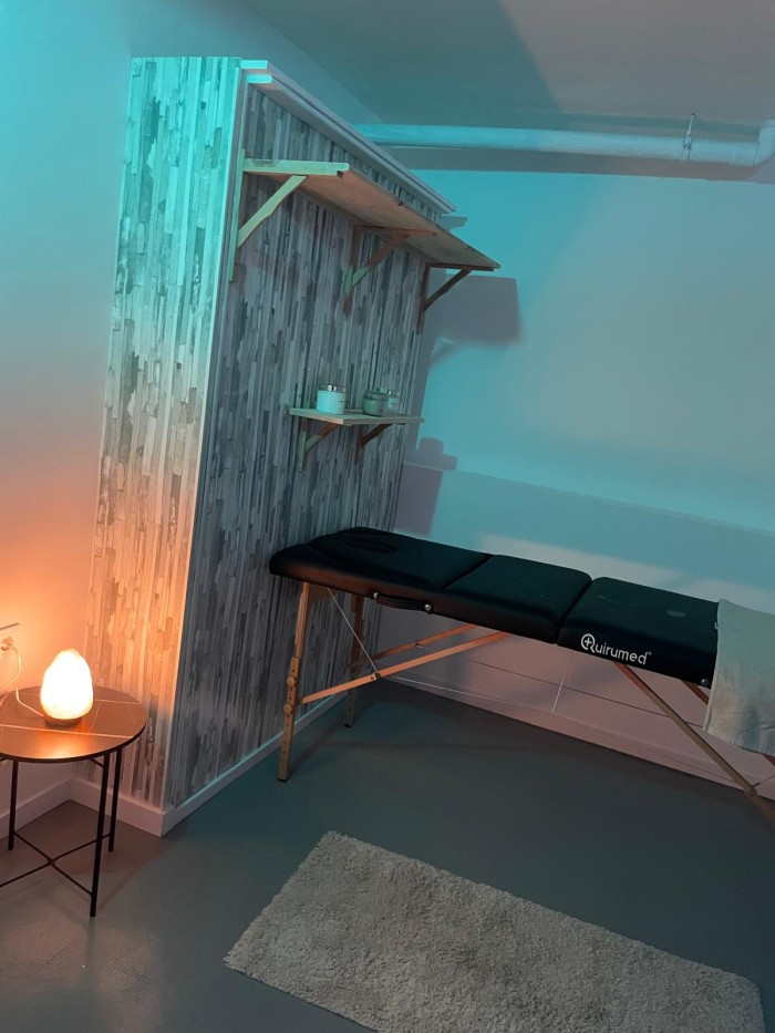 CHICAS DISPONIBLE PLAZA