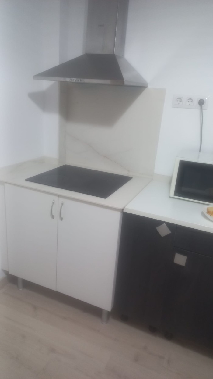 ALQUILER DE HABITACIONES Y PLAZAS DISPONIBLES TARR