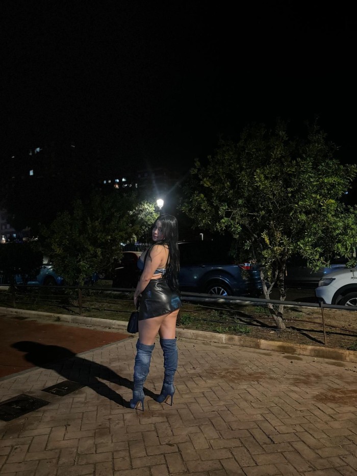 NOVEDAD LATINA MORBOSA Y SENSUAL EN COLLBLANC