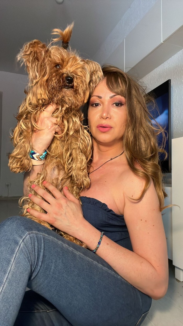 REINA DEL MASAJE. MORBAZO, JUGAMOS