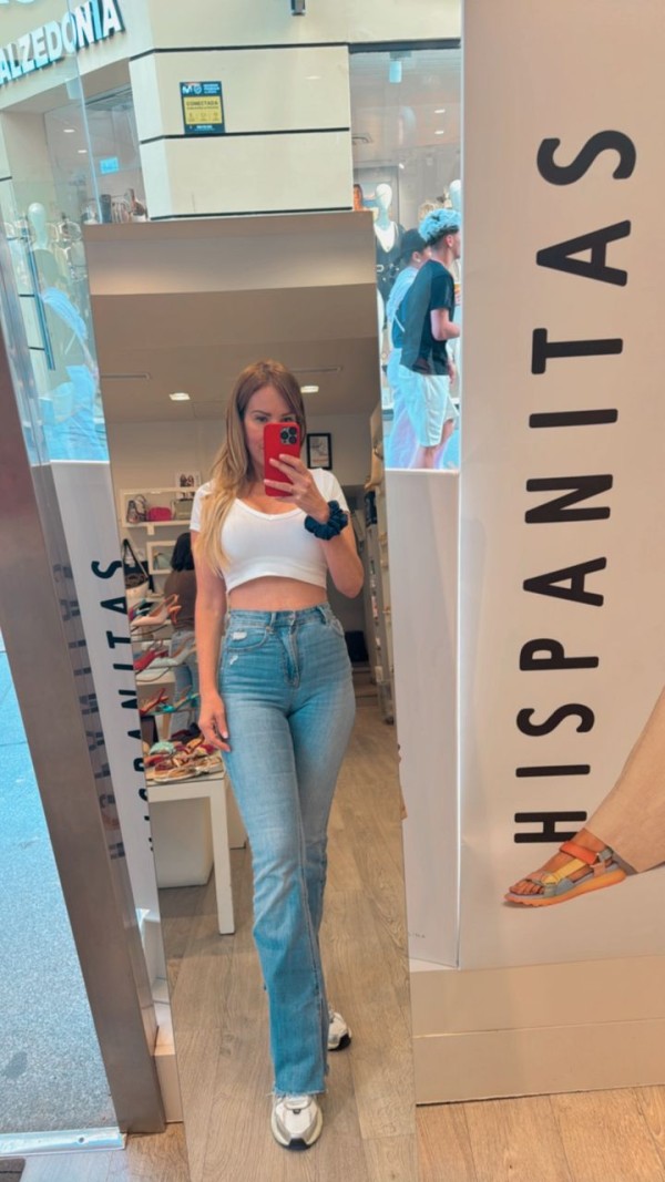 Bella
