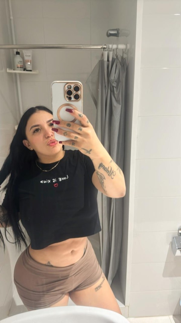 IMPLICADA ,JUGUETONA CON GANAS DE TU RICA POLLA