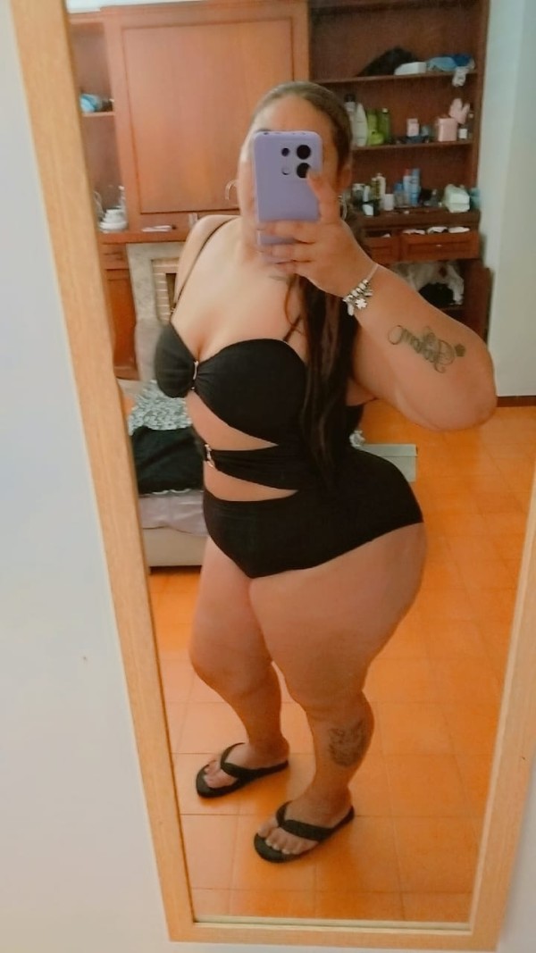 Hermosa rubia fiestera