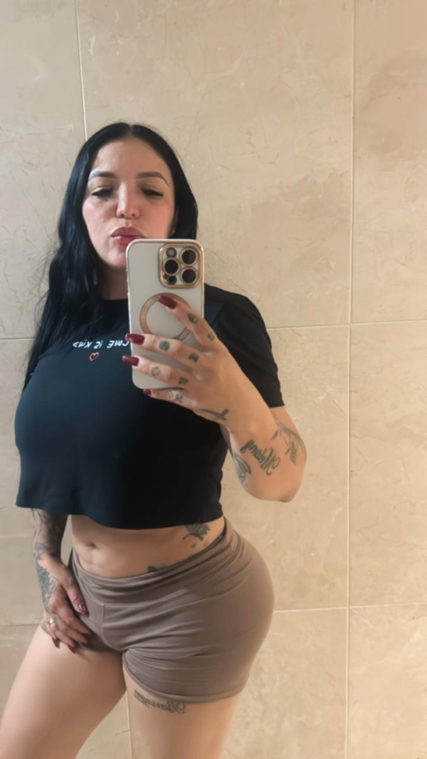 MI COÑITO BABOSITO ESPERA POR TU POLLA