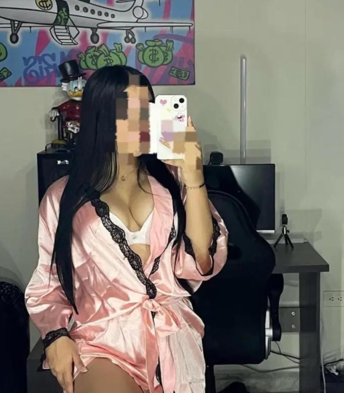 María, latina ardiente recién llegada a tu zona