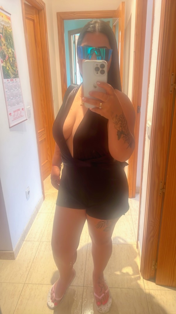 TATUADA CACHONDA
