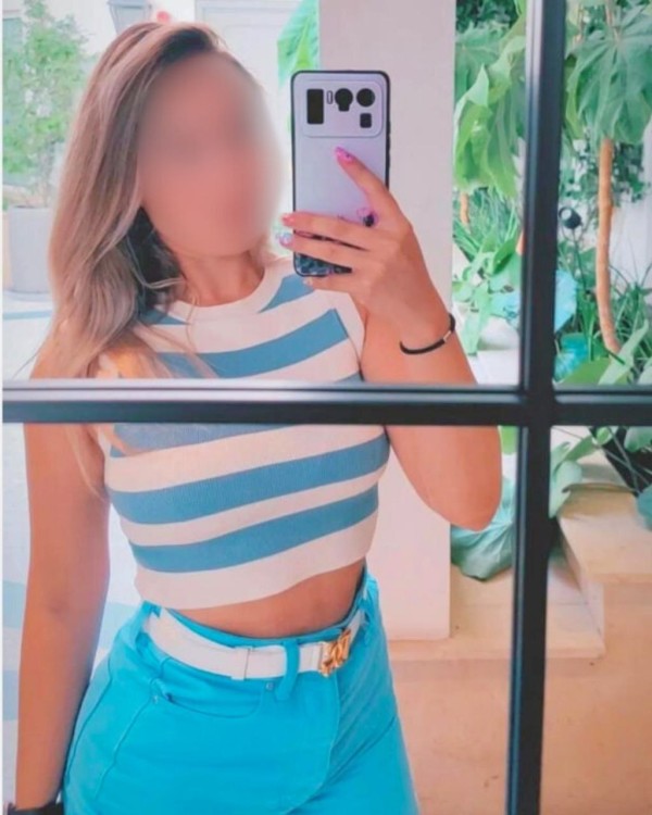 SINFLICH, HEISS UND BELIEBT – ALESSANDRA, DIE BERÜHMTE ESCORT AUS PALMA