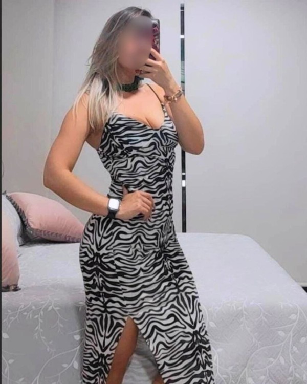 SINFLICH, HEISS UND BELIEBT – ALESSANDRA, DIE BERÜHMTE ESCORT AUS PALMA