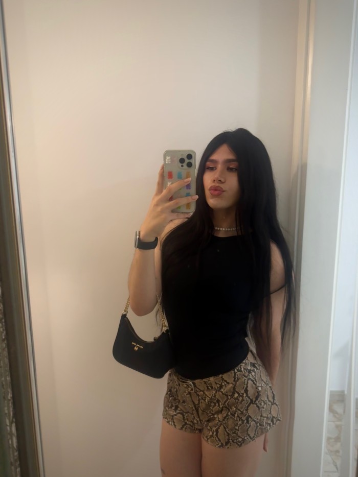 Catalina jovencita trans colombiana