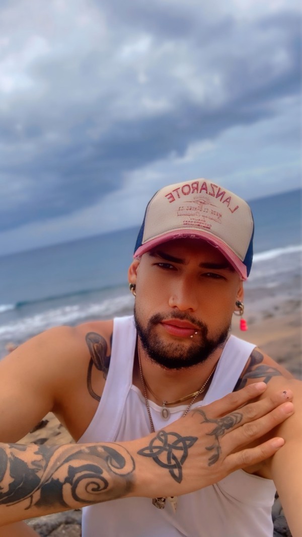 Damian novedad  “GRAN VÍA CENTRO  ”BIG TOP 20 cm.Masajista POCOS DÍAS