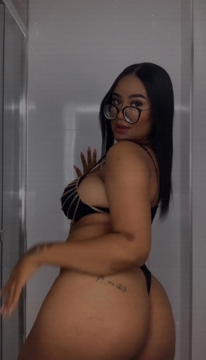 LATINA FOGOSA CHOCHO BABOSITO!! CON GANAS !!