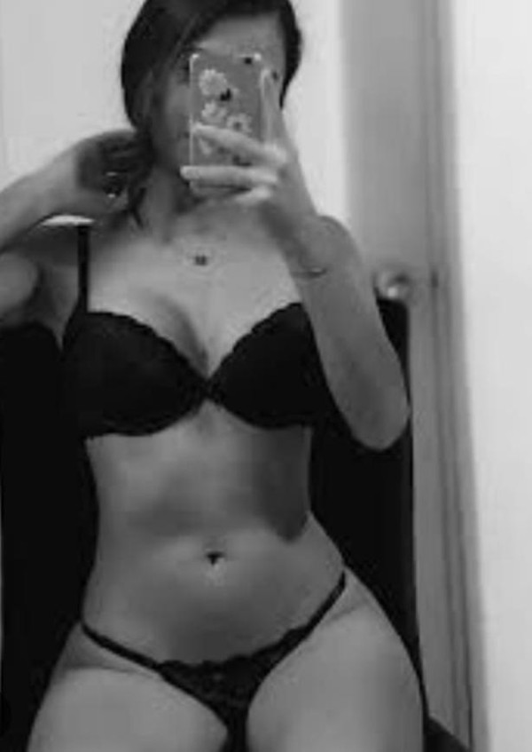 Scort chupadas ardiente y fogosas