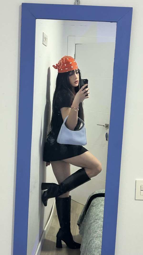 MORBOSA Y PERVERSA NIÑATA DE PASO POR TU CIUDAD