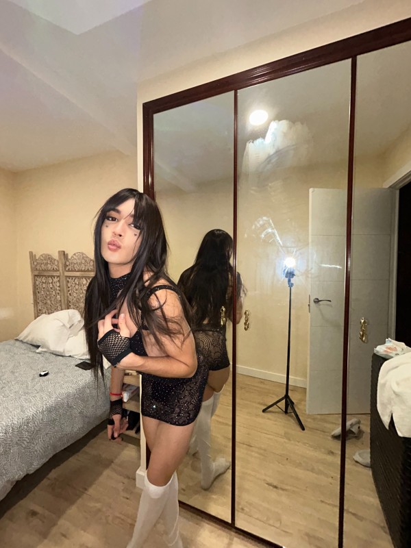 MORBOSA Y PERVERSA NIÑATA DE PASO POR TU CIUDAD