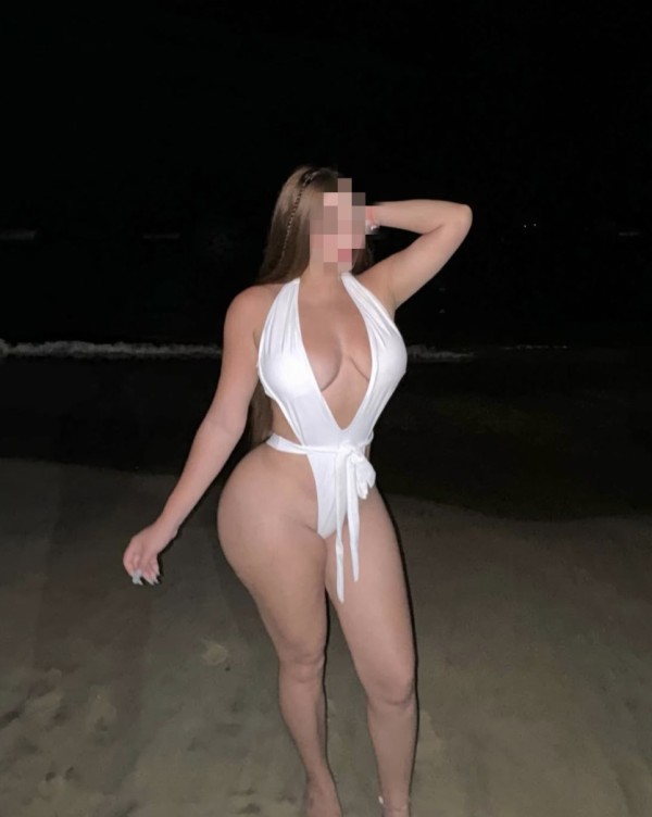 NOVEDAD JOVEN MORBOSA Y FIESTERA MUY GUAPA