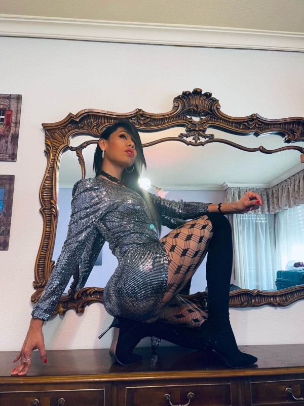 Sirena una mujer con polla. cañera solo llamadas para información gracias